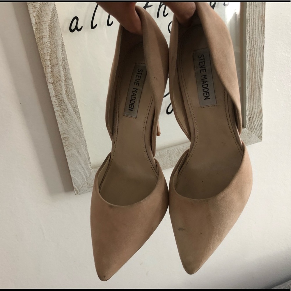 Steve Madden pointed Toe, closed toe heels!